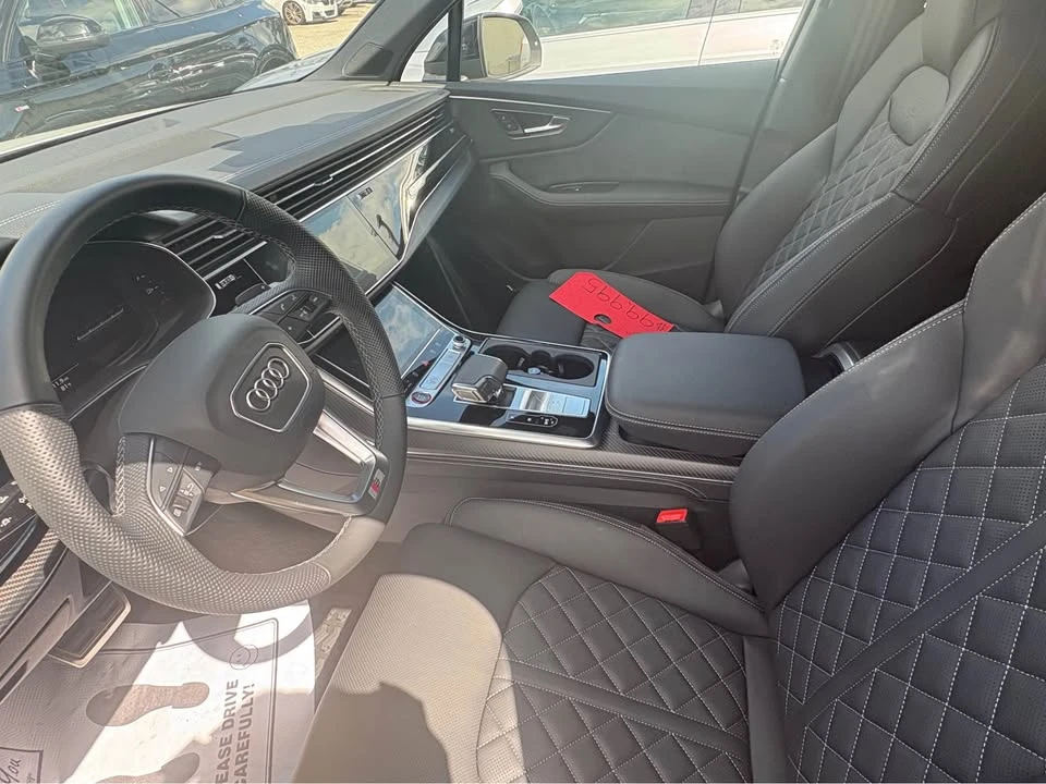2026 Audi SQ7 - Image 8 of 12