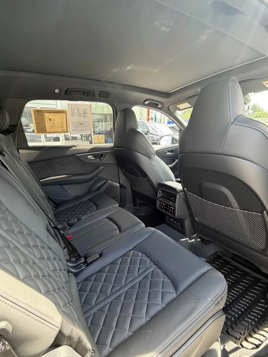 2026 Audi SQ7 - Image 8 of 11