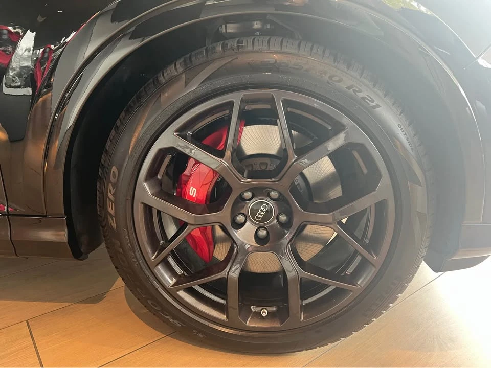 2026 Audi SQ7 - Image 3 of 11