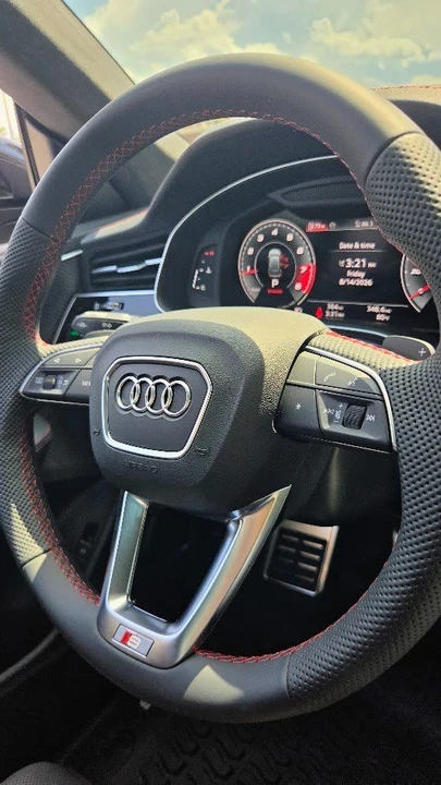 2026 Audi SQ8 - Image 9 of 16