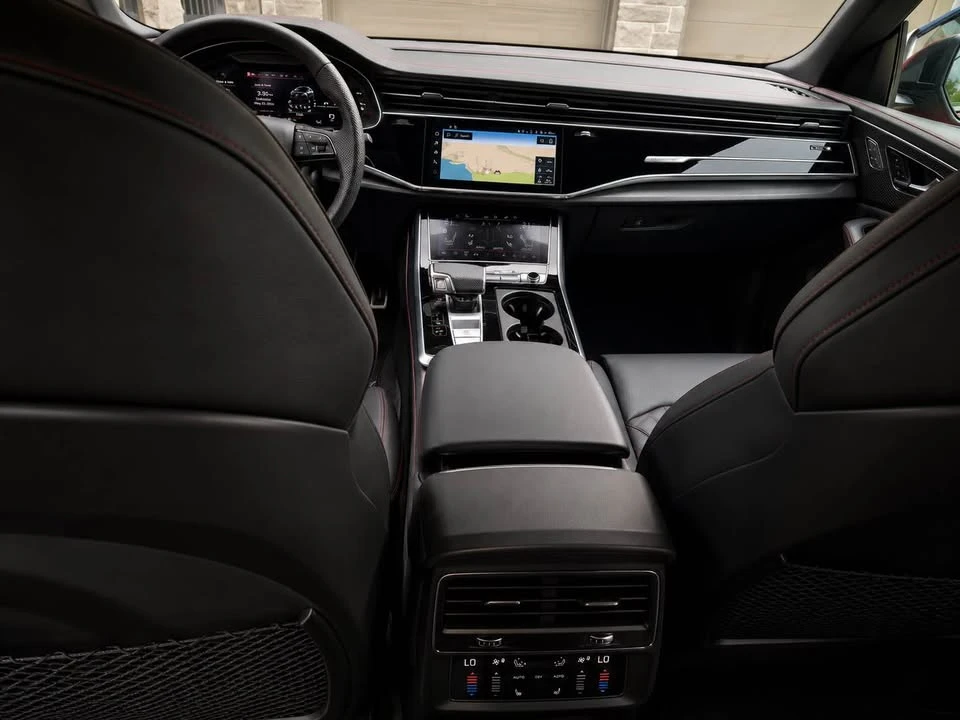 2026 Audi SQ8 - Image 14 of 18
