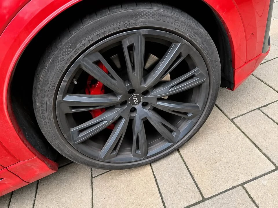 2026 Audi SQ8 - Image 9 of 18