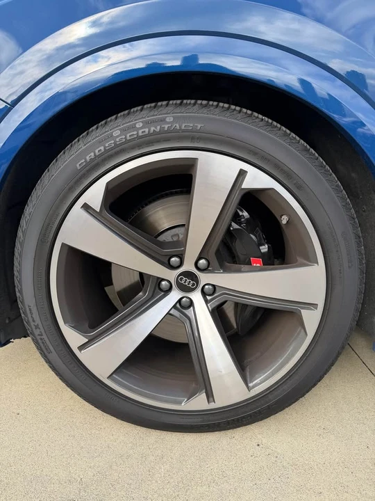2026 Audi SQ8 - Image 8 of 10