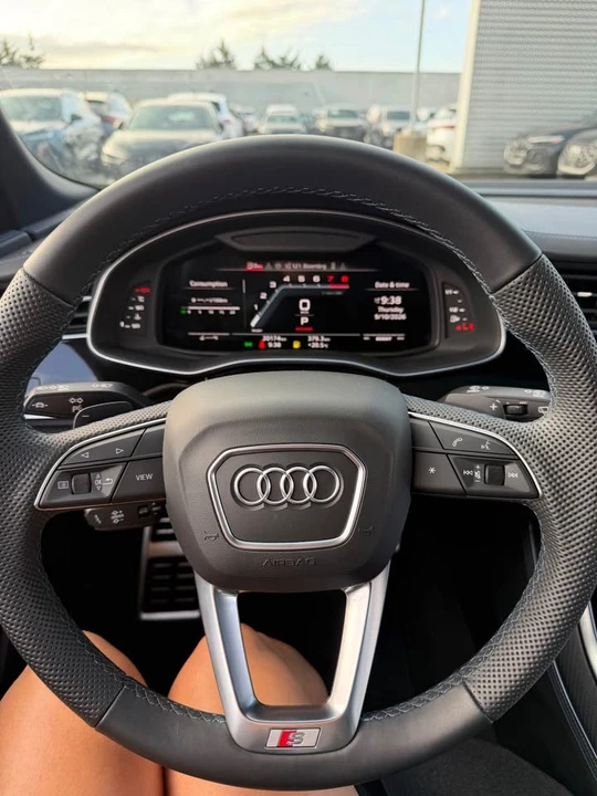 2026 Audi SQ8 - Image 7 of 10