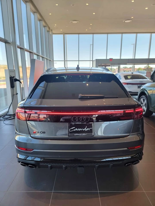 2026 Audi SQ8 - Image 5 of 16