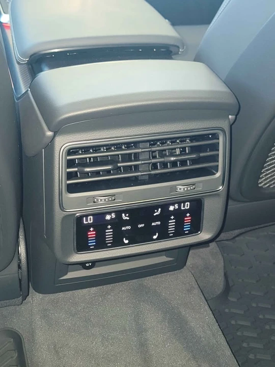 2026 Audi SQ8 - Image 10 of 16