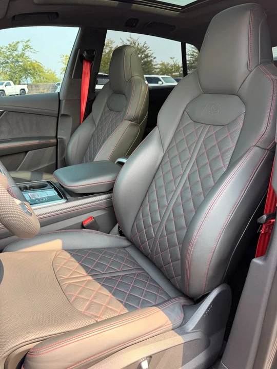 2026 Audi SQ8 - Image 8 of 10