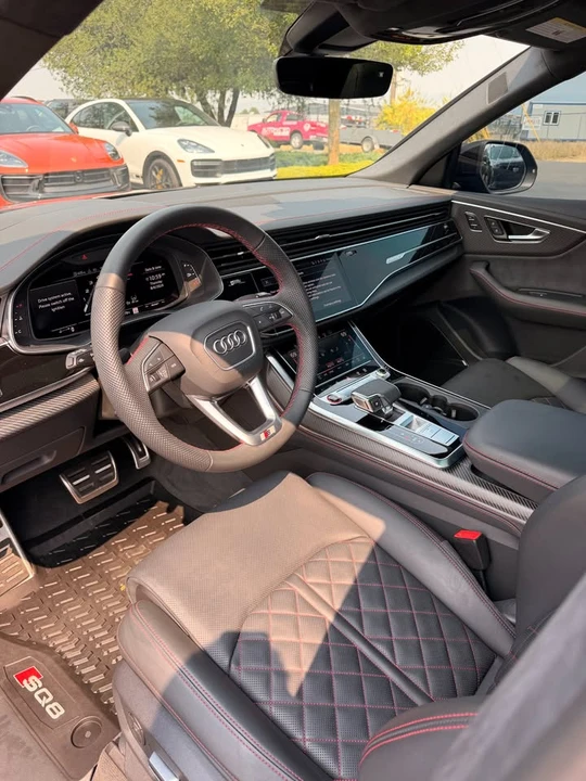 2026 Audi SQ8 - Image 7 of 10