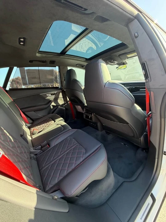 2026 Audi SQ8 - Image 5 of 6