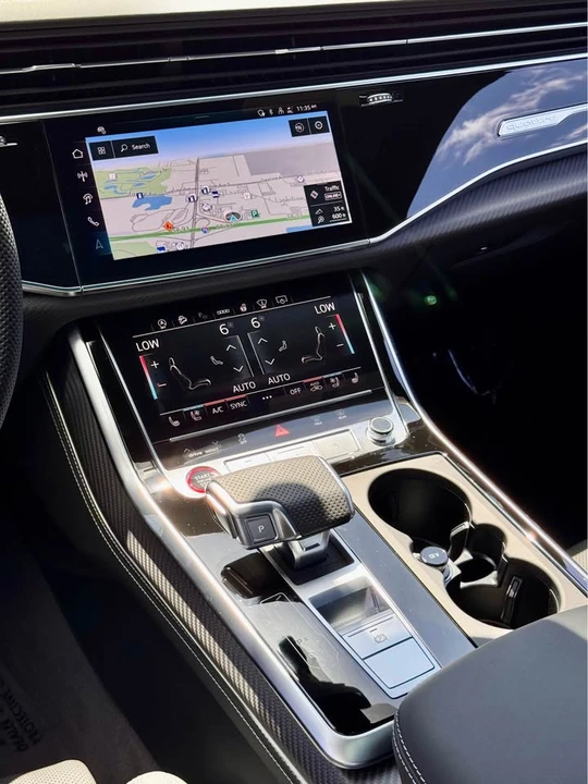 2026 Audi SQ8 - Image 14 of 20