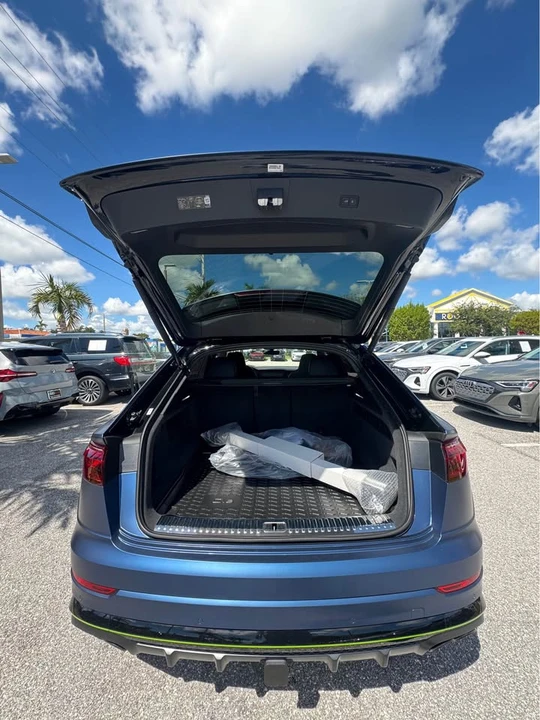 2026 Audi SQ8 - Image 12 of 15