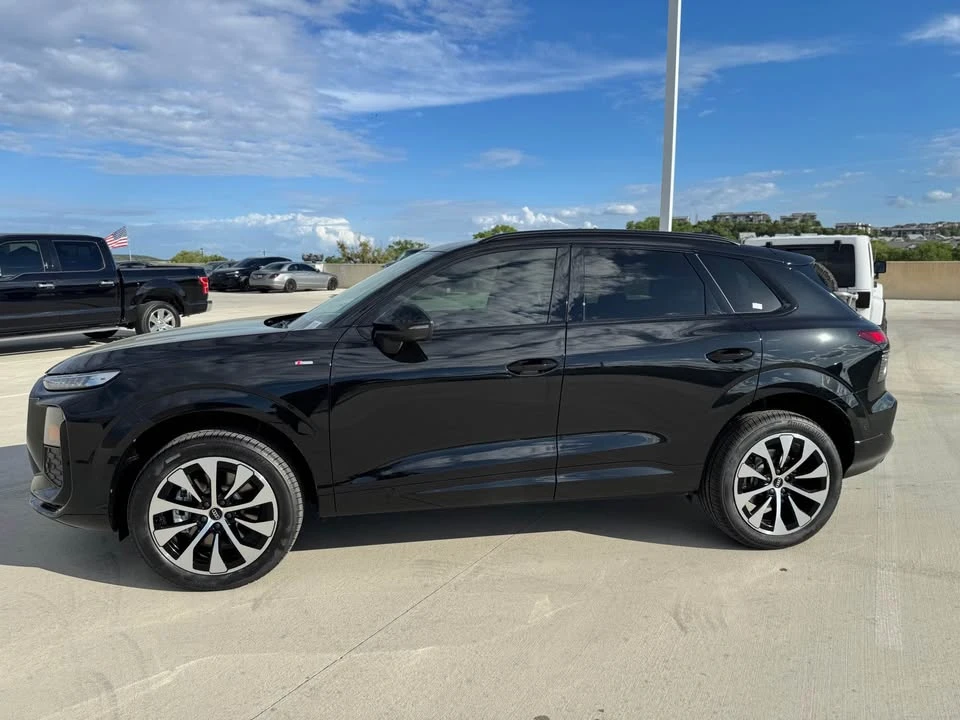 2026 Audi F3 Q3 - Image 2 of 10