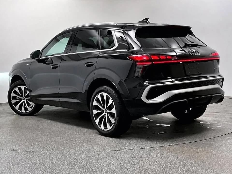 2026 Audi F3 Q3 - Image 3 of 17