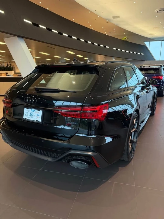2026 Audi C8 RS6 - Image 4 of 6