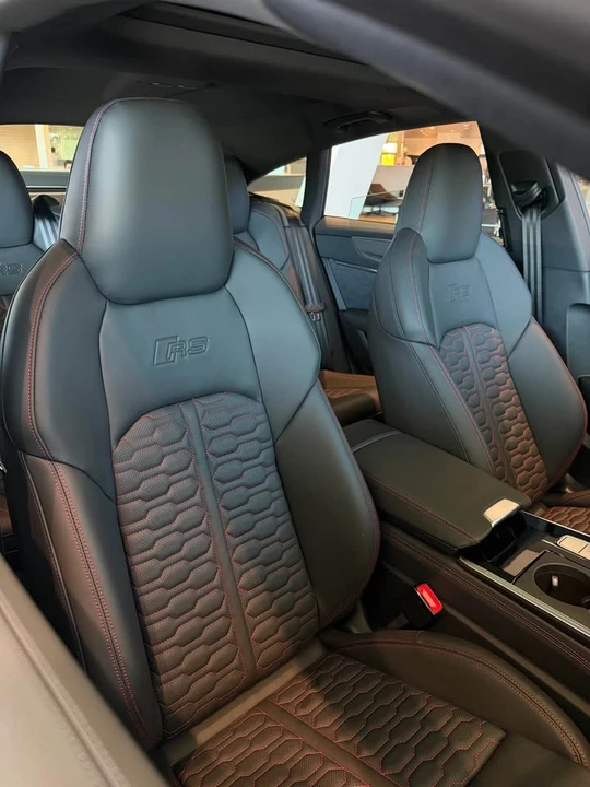 2026 Audi C8 RS7 - Image 4 of 4