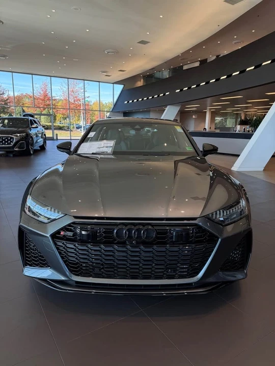 2026 Audi C8 RS7 - Image 2 of 4