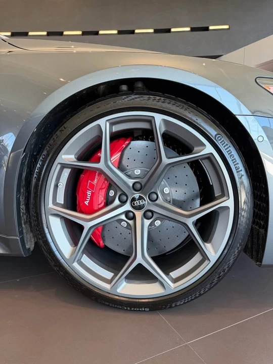 2026 Audi C8 RS7 - Image 3 of 4
