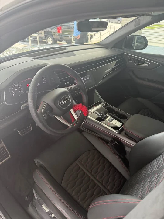 2026 Audi RS Q8 - Image 4 of 5