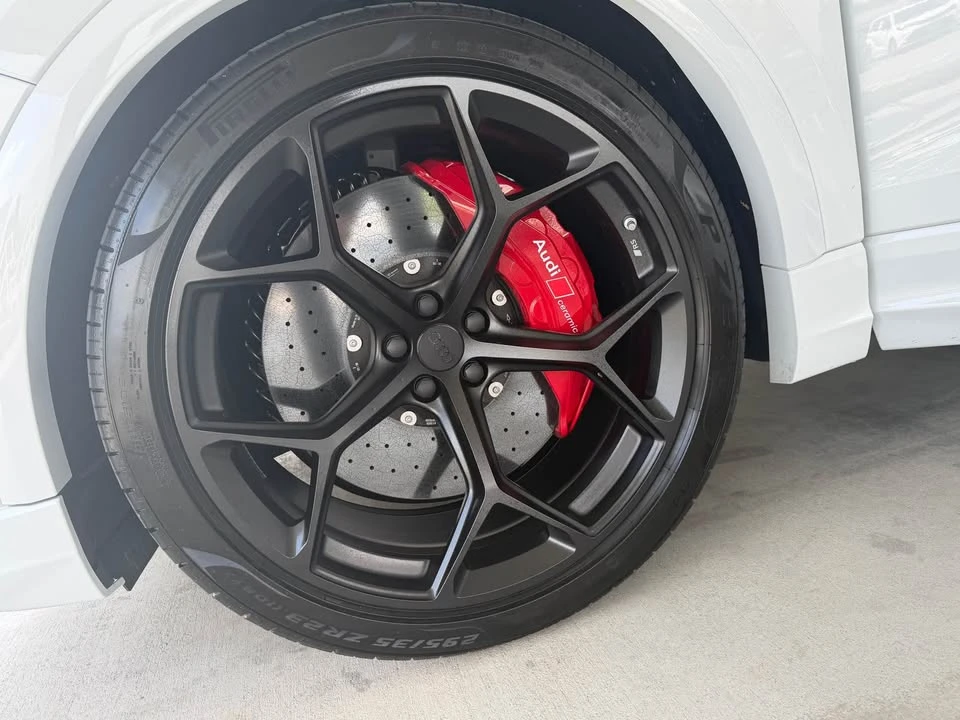 2026 Audi RS Q8 - Image 3 of 5