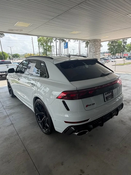 2026 Audi RS Q8 - Image 2 of 5