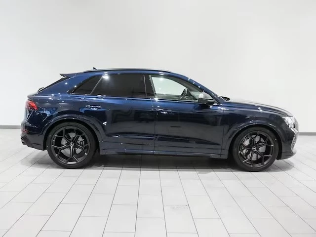 2026 Audi RS Q8 Performance - Image 4 of 10