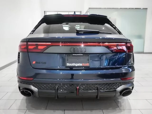 2026 Audi RS Q8 Performance - Image 3 of 10
