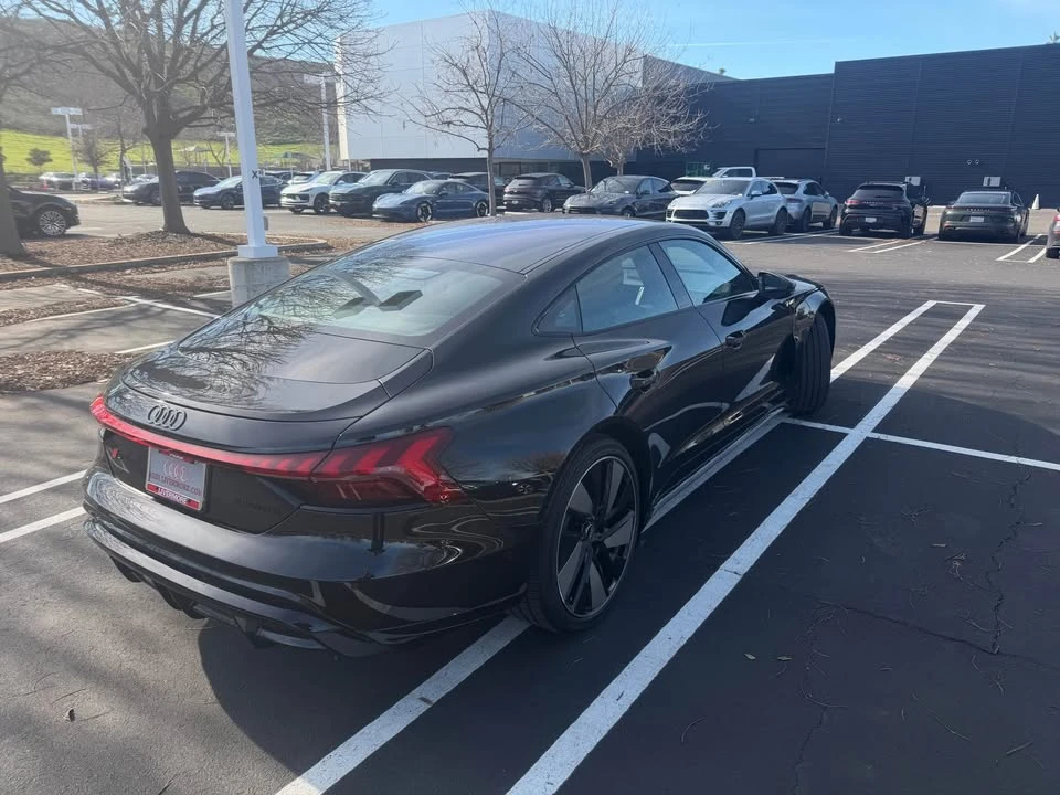 2026 Audi e-tron GT - Image 3 of 9