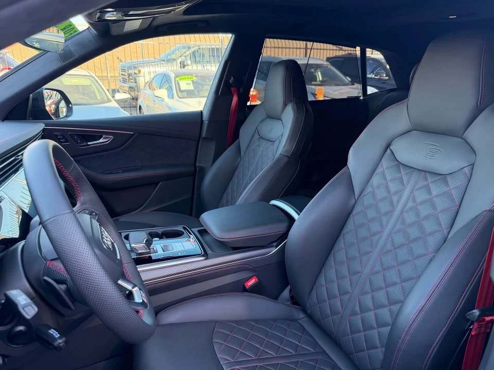 2026 Audi SQ8 - Image 6 of 8