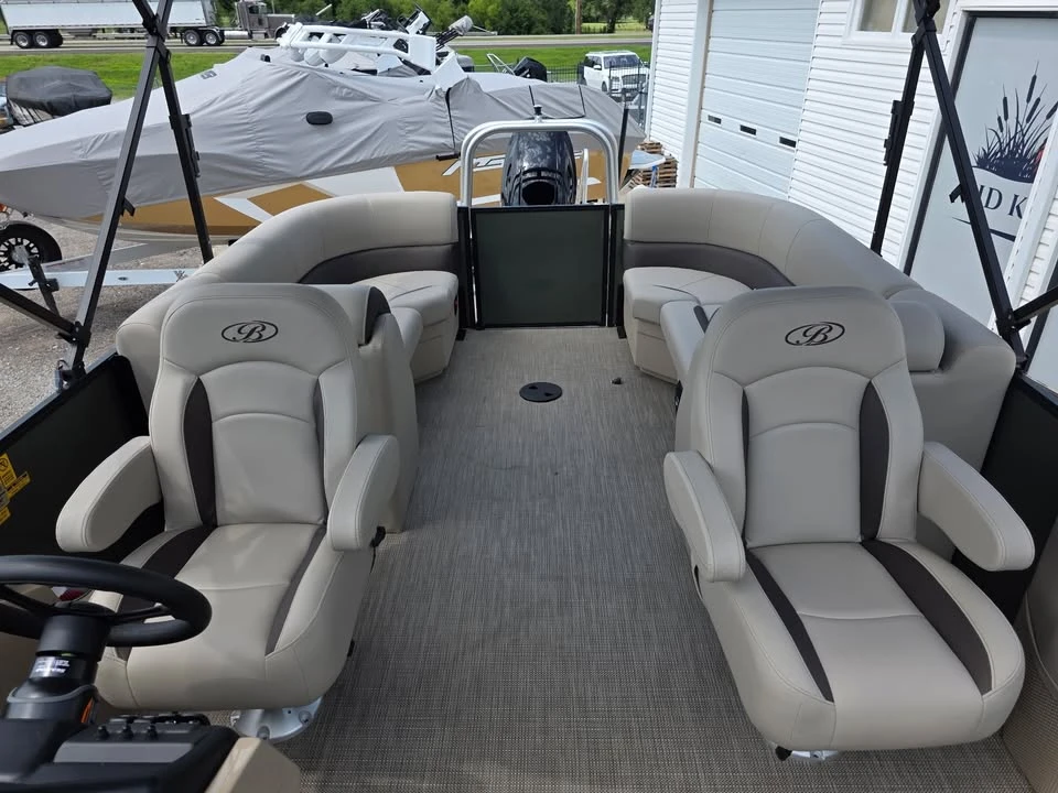 2026 Bentley - Image 14 of 20
