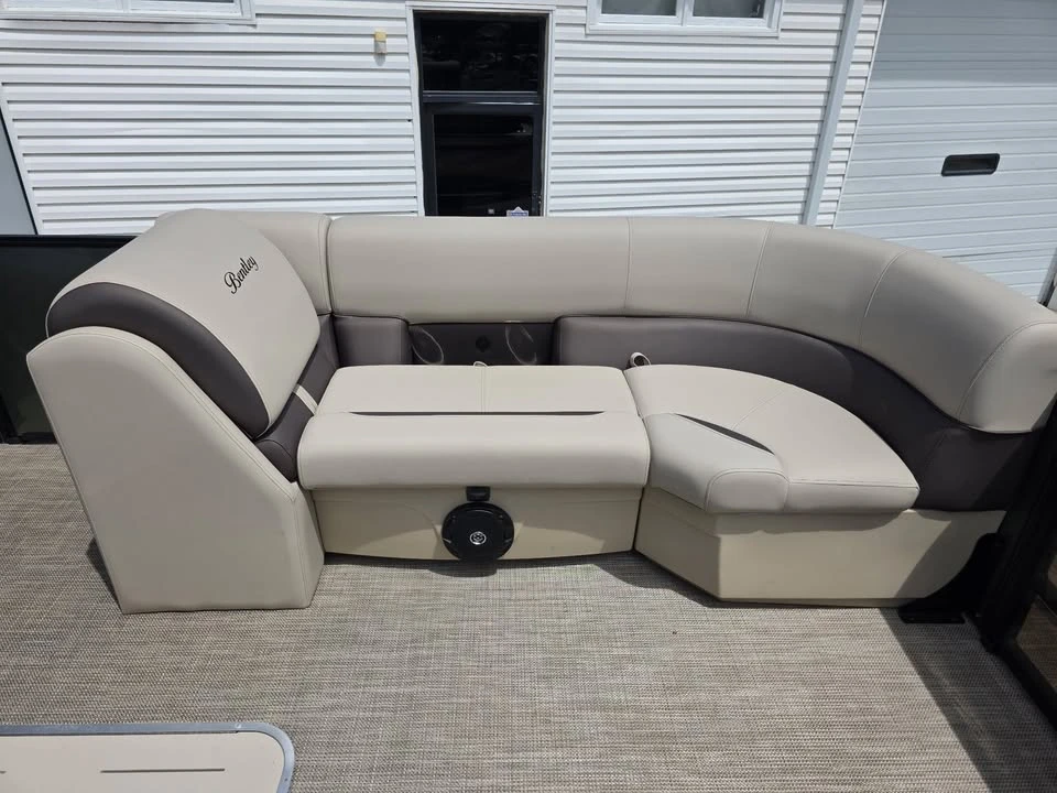 2026 Bentley - Image 7 of 20