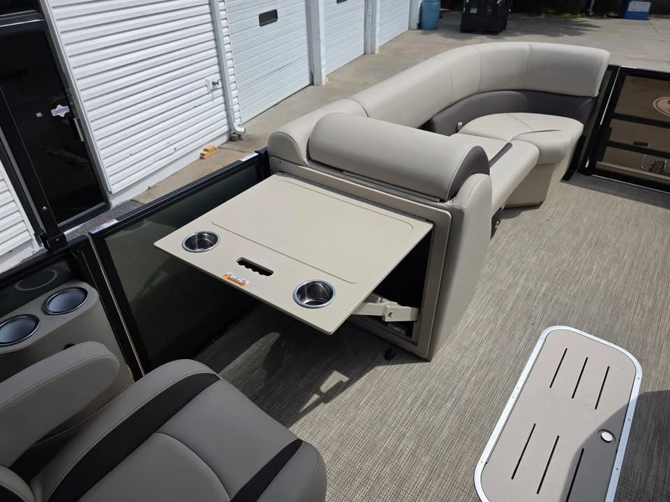 2026 Bentley - Image 9 of 20