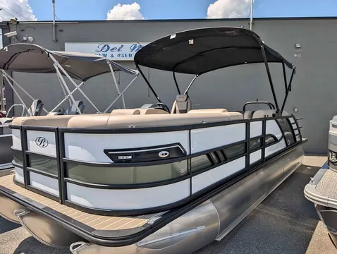 2026 Bentley Elite 223SB w/ Suzuki 200HP