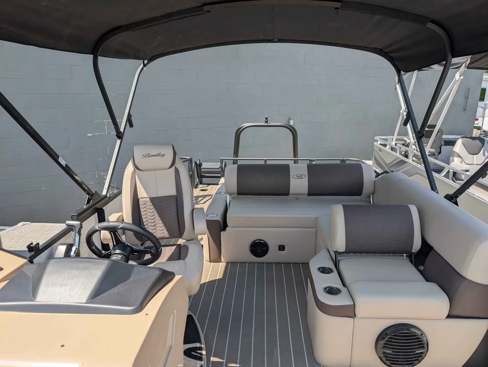 2026 Bentley - Image 10 of 20