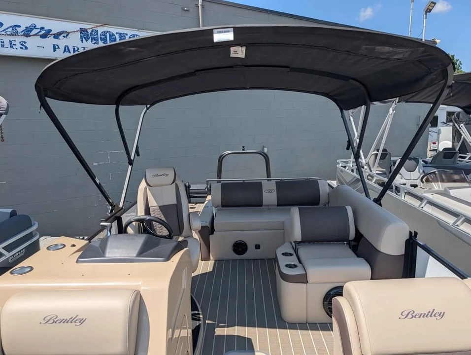 2026 Bentley - Image 19 of 20