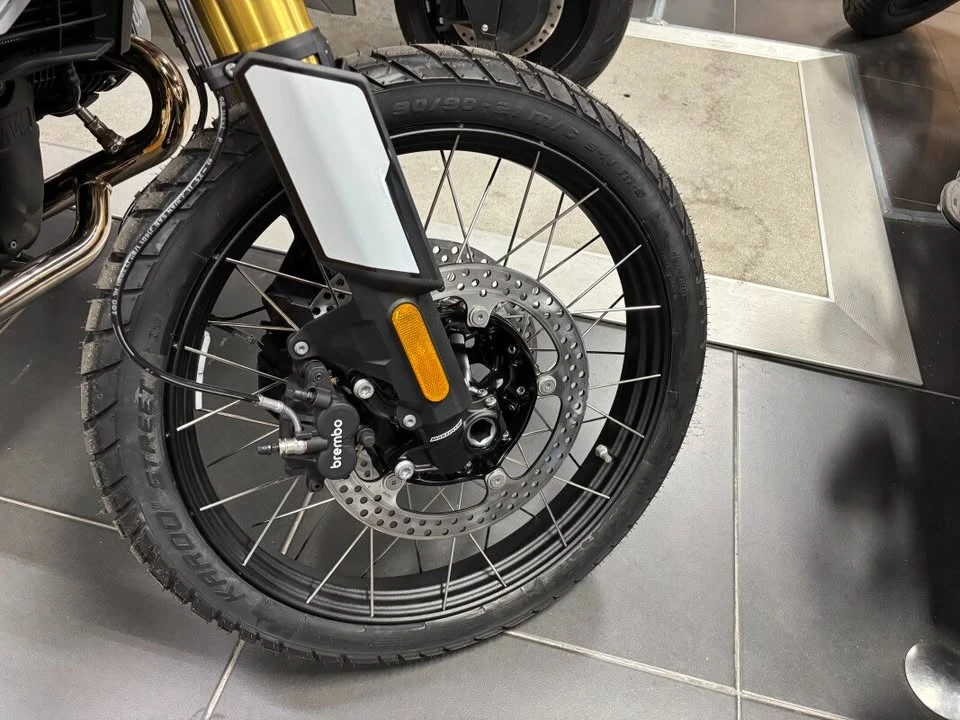 2026 BMW R 12 nineT - Image 5 of 6