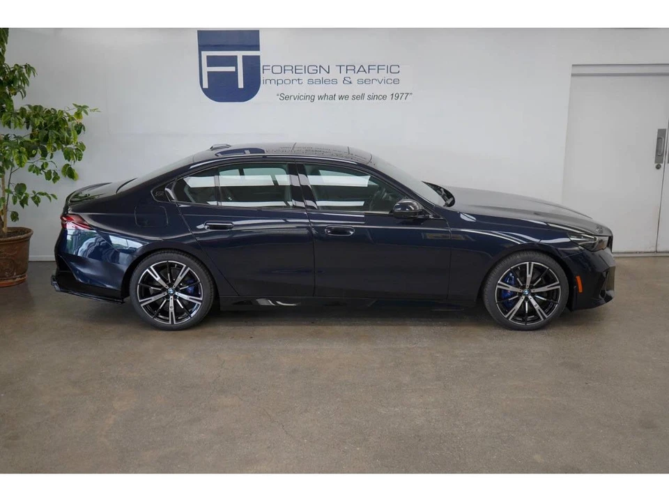 2026 BMW G60 5 Series Sedan - Image 16 of 31