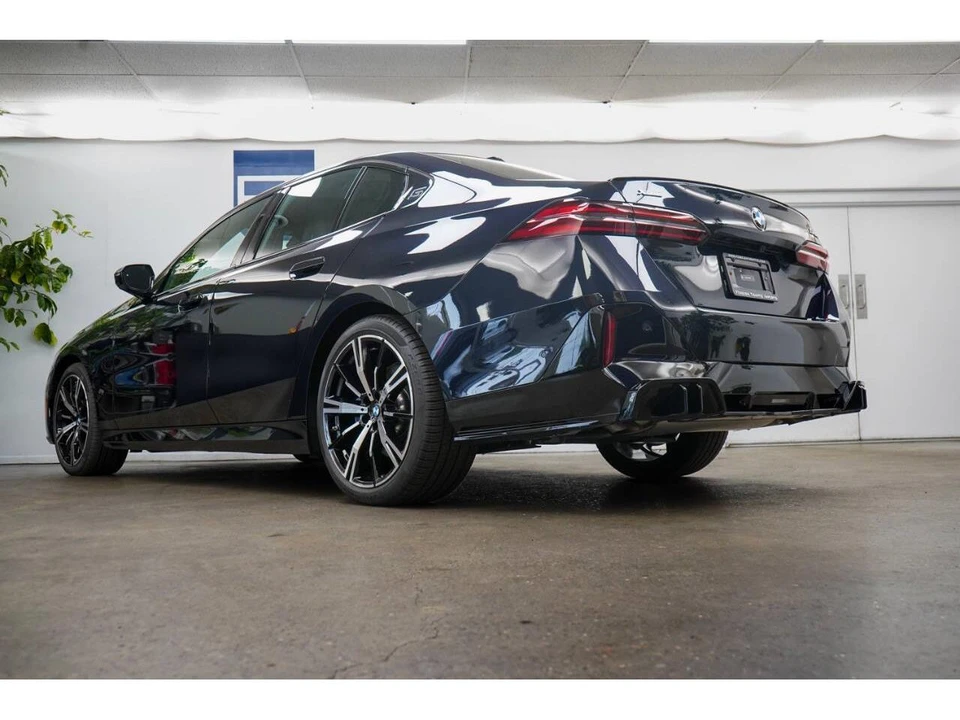 2026 BMW G60 5 Series Sedan - Image 21 of 31