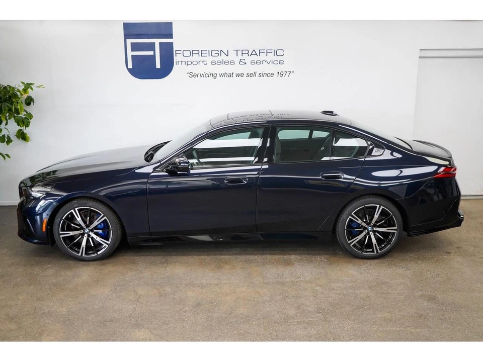 2026 BMW G60 5 Series Sedan - Image 22 of 31
