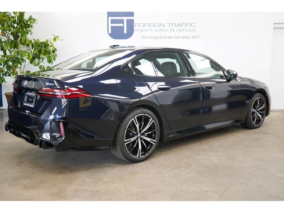 2026 BMW G60 5 Series Sedan - Image 13 of 31