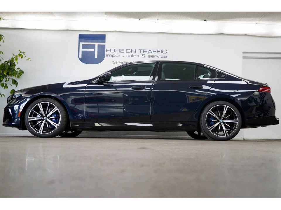 2026 BMW G60 5 Series Sedan - Image 18 of 31