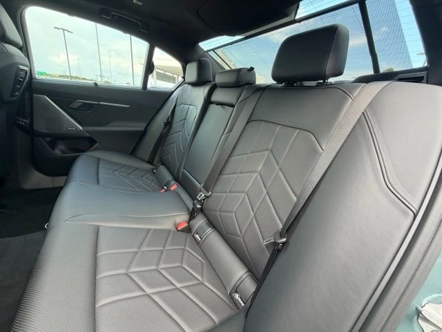 2026 BMW G60 5 Series Sedan - Image 9 of 12