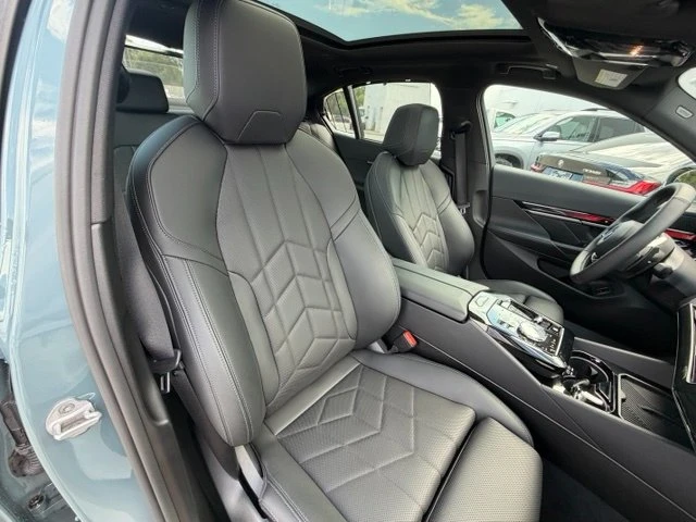 2026 BMW G60 5 Series Sedan - Image 10 of 12