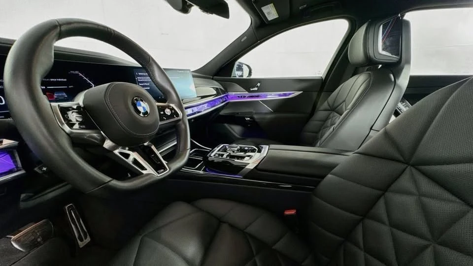 2026 BMW G70 7 Series - Image 16 of 20