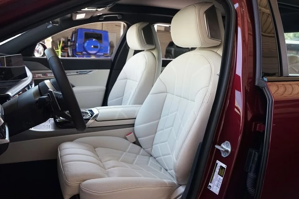 2026 BMW G70 7 Series - Image 3 of 20