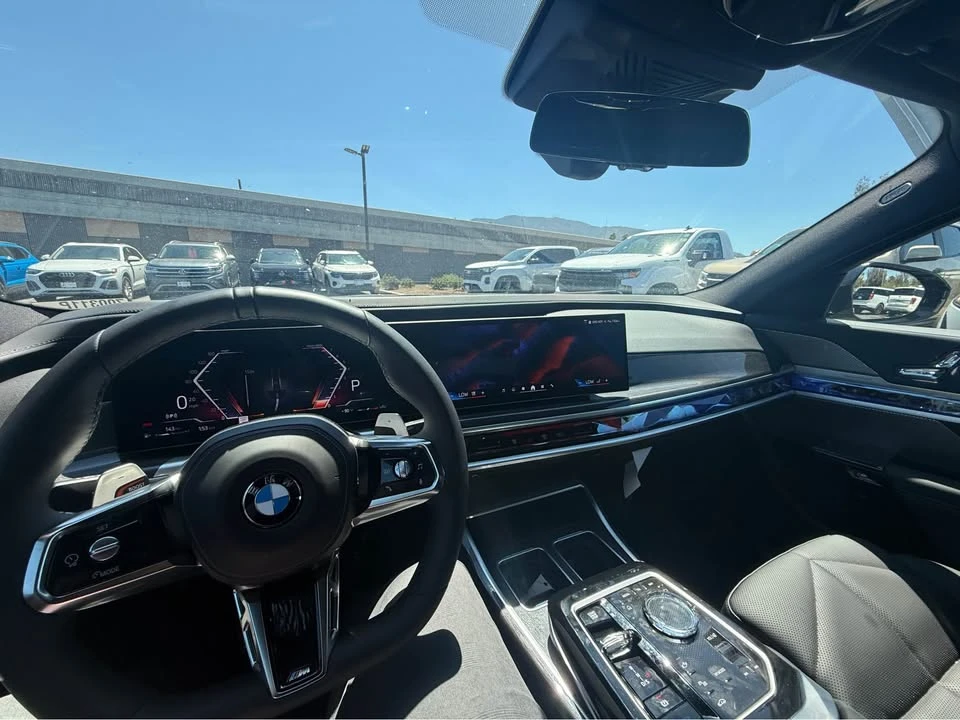 2026 BMW G70 7 Series - Image 9 of 10