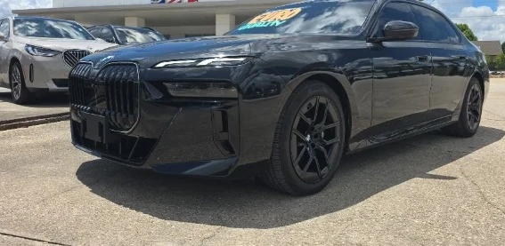 2026 BMW G70 7 Series - Image 3 of 11