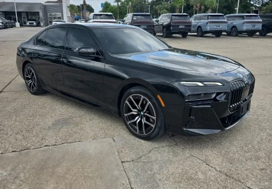 2026 BMW G70 7 Series - Image 4 of 11