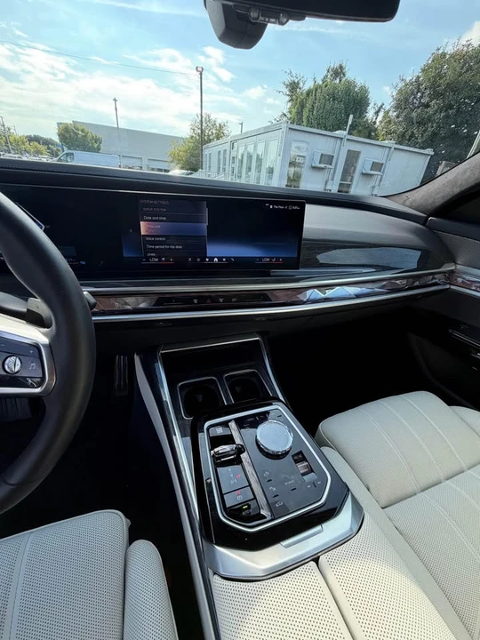 2026 BMW G70 7 Series - Image 10 of 16
