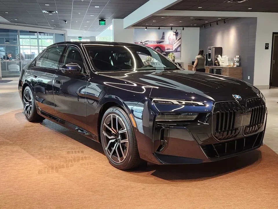 2026 BMW G70 7 Series - Image 6 of 19