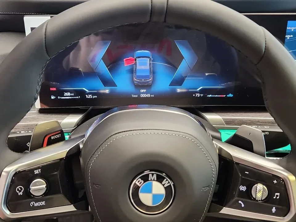 2026 BMW G70 7 Series - Image 15 of 19